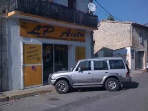 L.P Auto L.P Pièces à Tarascon