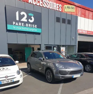 123 Pare-Brise Lomme à Capinghem