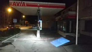 Avia à Embrun