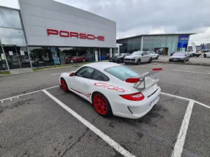 Porsche Toulouse Center à Labège