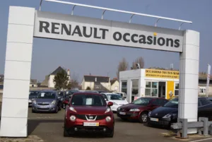 RENAULT SAINT-MALO – CAR LOVERS à Saint-Malo