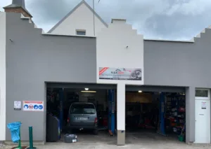 MGH Auto à Holving