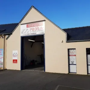 PB35 Pare Brise BREAL SOUS MONTFORT à Bréal-sous-Montfort