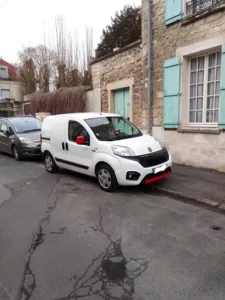 JP Automobiles. à Chambly