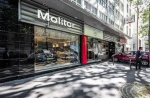 Molitor Paris Nissan Cars à Paris