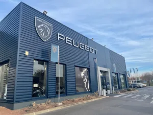 Peugeot Marne-La-Vallée Gueudet 1880 à Montévrain