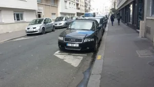 GARAGE LITTLE CAR à Paris