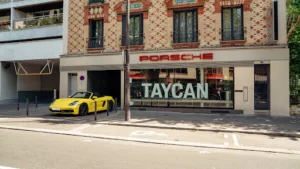 Centre Porsche Paris 16 à Paris