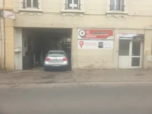 Clinique auto à Saint-Étienne