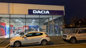DACIA RENNES ALMA – CAR LOVERS à Rennes