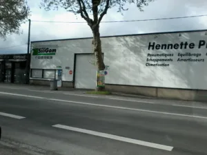 Hennette Tires – The Chapel of Armentières à La Chapelle-d'Armentières