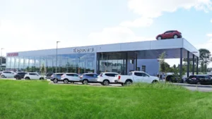 NISSAN SPACE 3 à Saint-Grégoire
