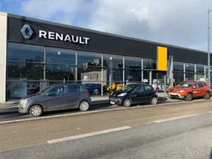 RENAULT RENNES ALMA – CAR LOVERS à Rennes
