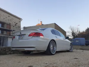 Pascuttini auto à Pouzilhac
