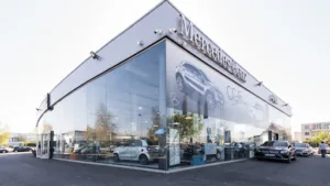 SAGA Mercedes-Benz à Valenton