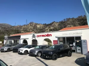 ciossa automobiles à Castagniers