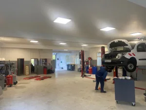 Cars Majestic à Bièvres