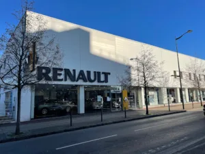 Renault Saint-Germain-en-Laye – CAR LOVERS à Saint-Germain-en-Laye