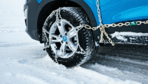 L’hiver, plus que jamais, impose sa loi sur la route. Les températures chutent, le verglas s’installe sans crier gare, et la neige recouvre l’asphalte, compliquant chaque déplacement. Les conducteurs soucieux de leur sécurité et du bon état de leur véhicule […]