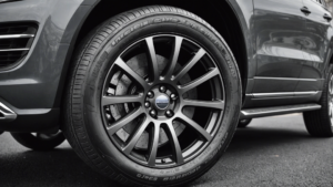 Découvrez dans cet article les raisons convaincantes de choisir les pneus Michelin pour votre véhicule. les performances exceptionnelles des pneus Michelin Les pneus Michelin offrent des performances exceptionnelles qui en font un choix de prédilection pour de nombreux automobilistes et […]