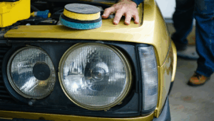 Les optiques avant ternis et jaunis sont devenus l’un des tracas les plus répandus sur le parc automobile français. Véritable fléau, bien plus que simple détail, leur dégradation touche à la fois à la sécurité et à l’esthétique de chaque […]