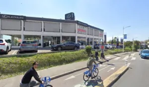 LEXUS NICE Ouest car services à St-Laurent-du-Var