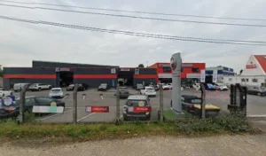 SANTENY AUTOMOBILES TOYOTA ET FIAT à Servon