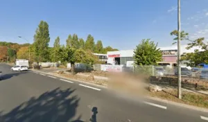 Garage Proccasion à Vaux-le-Pénil