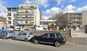 A PLUS CAR à Drancy