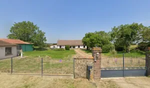Garage L’M Auto, fruncé à Fruncé