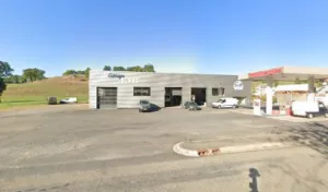 GARAGE BLANC à Vézac