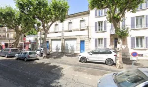 – à Valréas