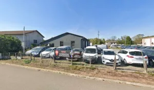 Garage de la cantine à Montchanin