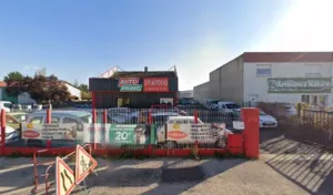 Sfr Autos 63 à Issoire